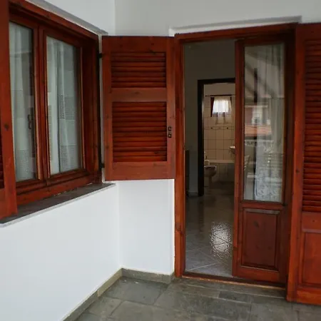 Konstadine Asprovalta