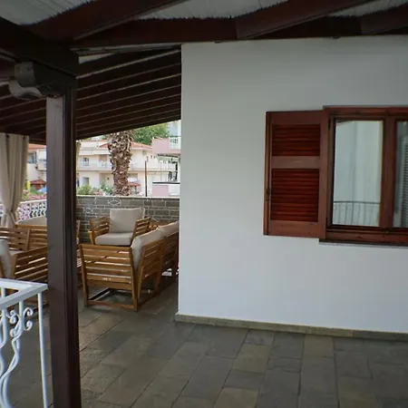 Konstadine Villa Asproválta