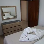 Konstadine *