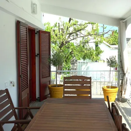 Konstadine * אספרובלטה