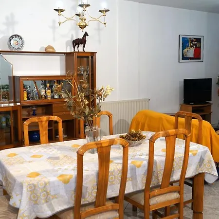 Konstadine Vilă Asprovalta