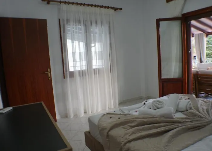 Konstadine Asprovalta