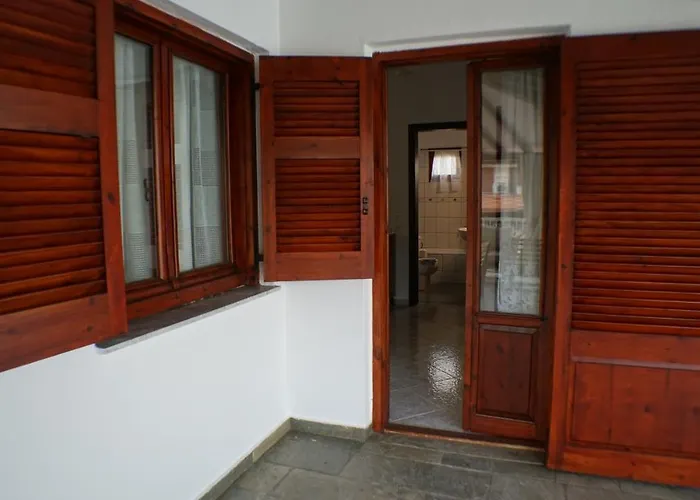 Konstadine Asprovalta